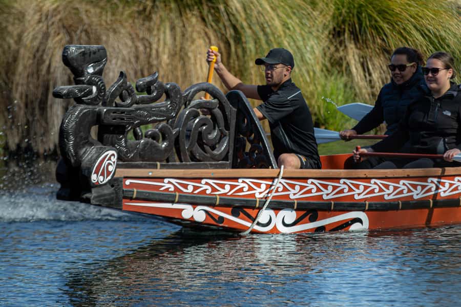 Christchurch: Waka Paddling Experience on the Avon River - What the $59 price gets you
