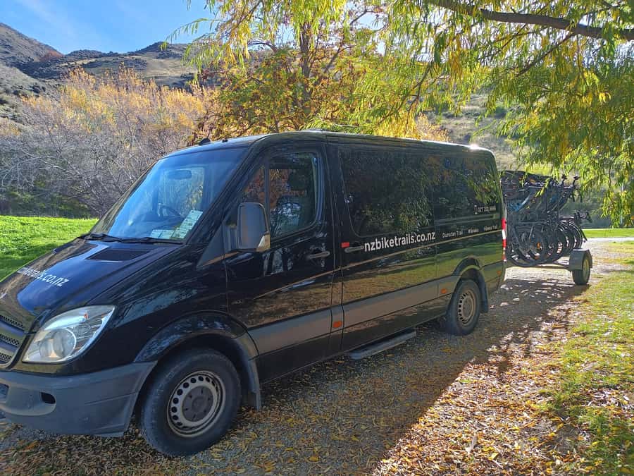 Cromwell: Lake Dunstan Trail Bike Rental and Luxury Shuttle - Choosing the Right Bike for 42 Kilometres