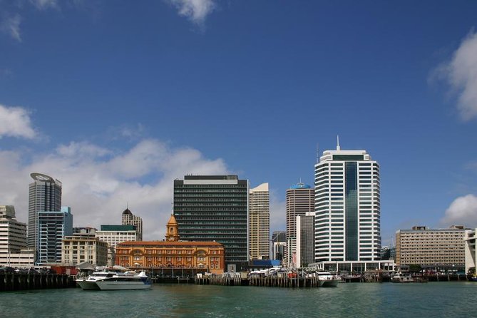 Departure Transfer: Auckland Central City Centre to Auckland Airport - Is $26.06 per person good value?