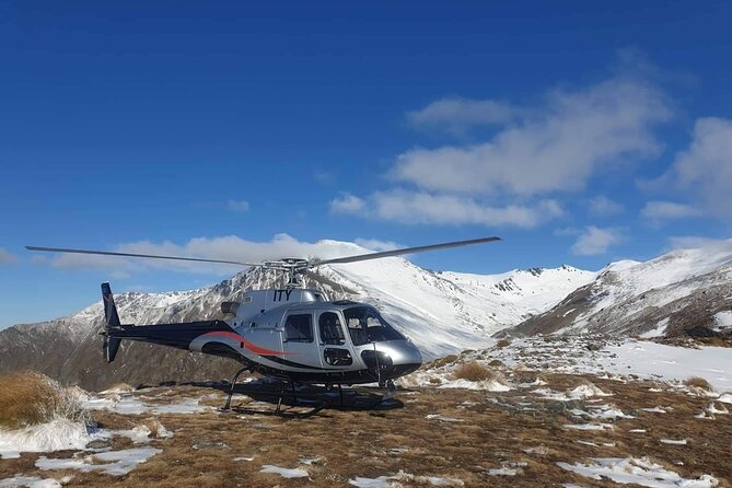 Discover Doubtful Sound // Helicopter Scenic Flight from Te Anau - Who Will Get the Most From This Flight