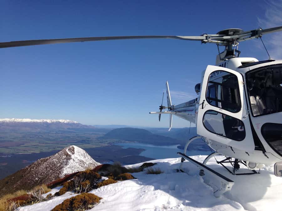 Doubtful Sound: Scenic Flight with 2 Landings - Who Will Get the Most From This Flight