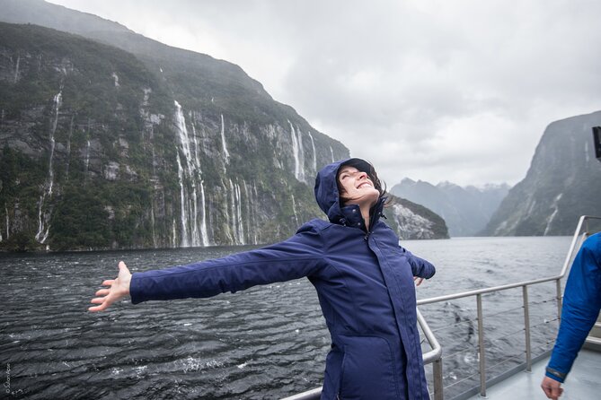 Doubtful Sound Wilderness Cruise from Te Anau - From Te Anau to Lake Manapouri