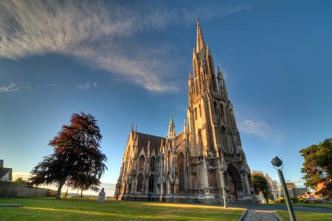 Dunedin Private Fullday Tour - Baldwin Street brings the city’s steep side into view