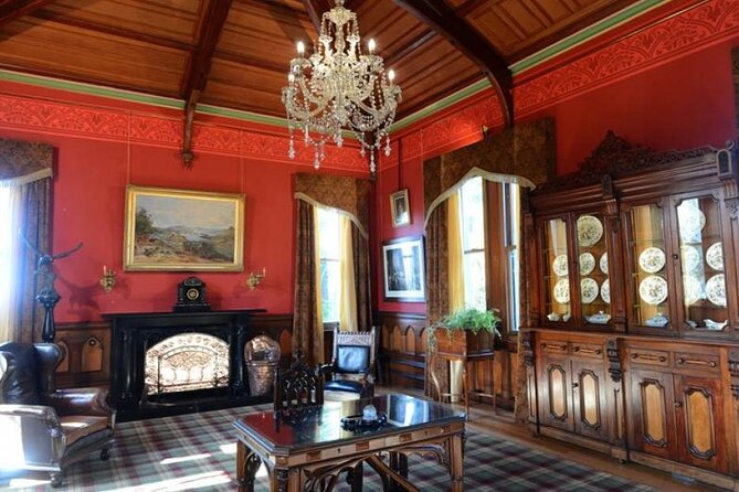 Dunedin Shore Excursion City Sightseeing & Tour of Larnach Castle - Guides can make or break the city portion