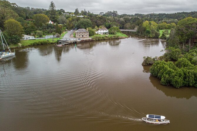 Electric Boats to explore Kerikeri river - Five boats for small and large groups