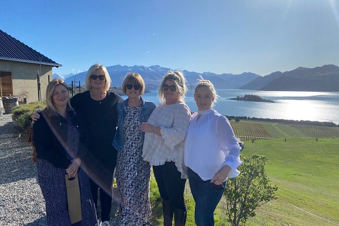 'Express' Wine Tour & Māori Culture Wānaka - Booking timing and cancellation