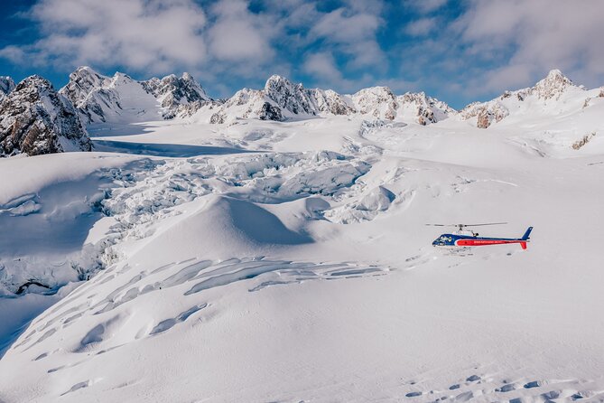 Fox Glacier and Mount Cook Helicopter Flight with Snow Landing - The climb from Fox Glacier to the Southern Alps