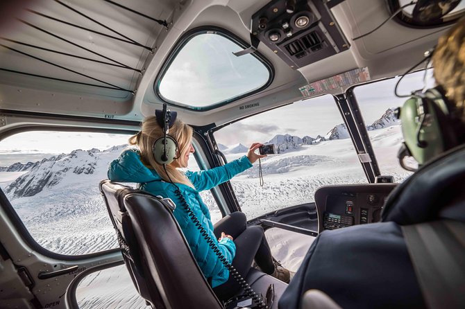 Fox Glacier Mountain Scenic Spectacular 40-Min Helicopter Flight - The return over rainforest and the Tasman Sea