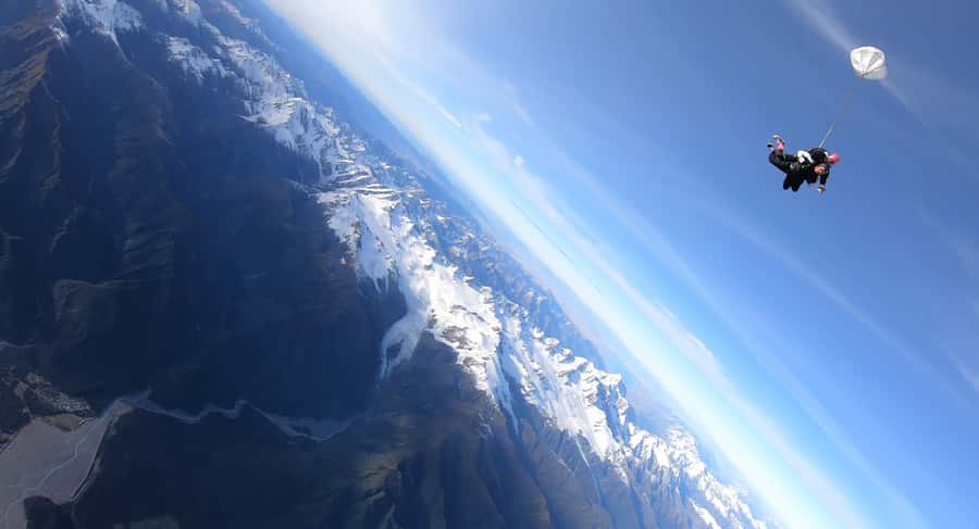 Franz Josef: 13,000ft, 16,500ft or 18,000ft Skydive - Who should book this jump