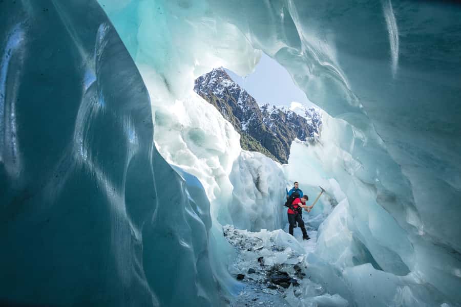 Franz Josef: 2.5 Hour Glacier Hike with Helicopter Transfer - Key points before you book