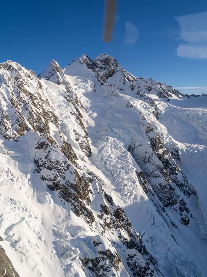 Franz Josef: 30-min Flight Franz Josef & Tasman Glaciers - Flying back across Franz Josef Glacier