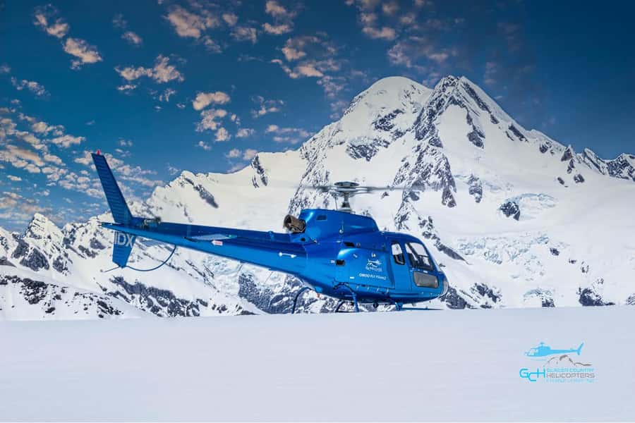 Franz Josef: 35min Helicopter Trip over Two Glaciers - From Franz Josef village to the helicopter