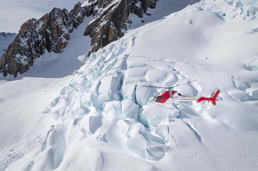 Franz Josef & Fox Glaciers Helicopter Flight & Snow Landing - Why seeing two glaciers from a helicopter matters
