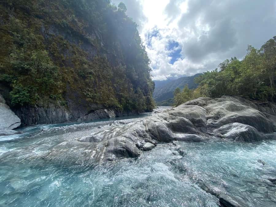 Franz Josef: Franz Josef Glacier Lookout Guided Walk - A warm drink at the right moment