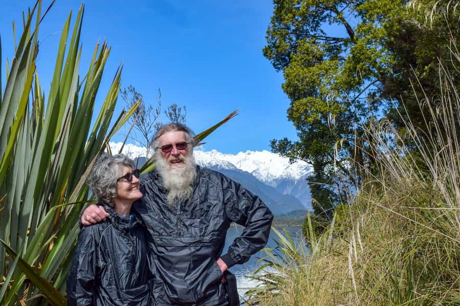 Franz Josef Glacier: 2.5-Hour Lake Mapourika Cruise and Walk - Cruising across Lake Mapourika