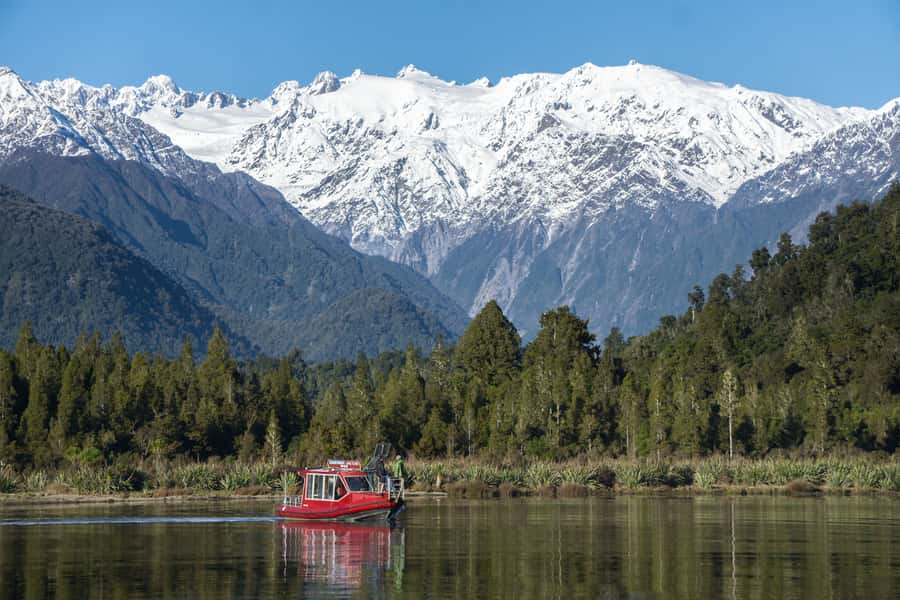 Franz Josef Glacier: 2-Hour Scenic Lake Mapourika Cruise - Why Lake Mapourika makes a fine change of pace