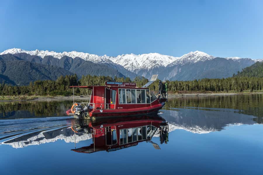 Franz Josef Glacier: 2-Hour Scenic Lake Mapourika Cruise - Weather, clothing, and realistic expectations
