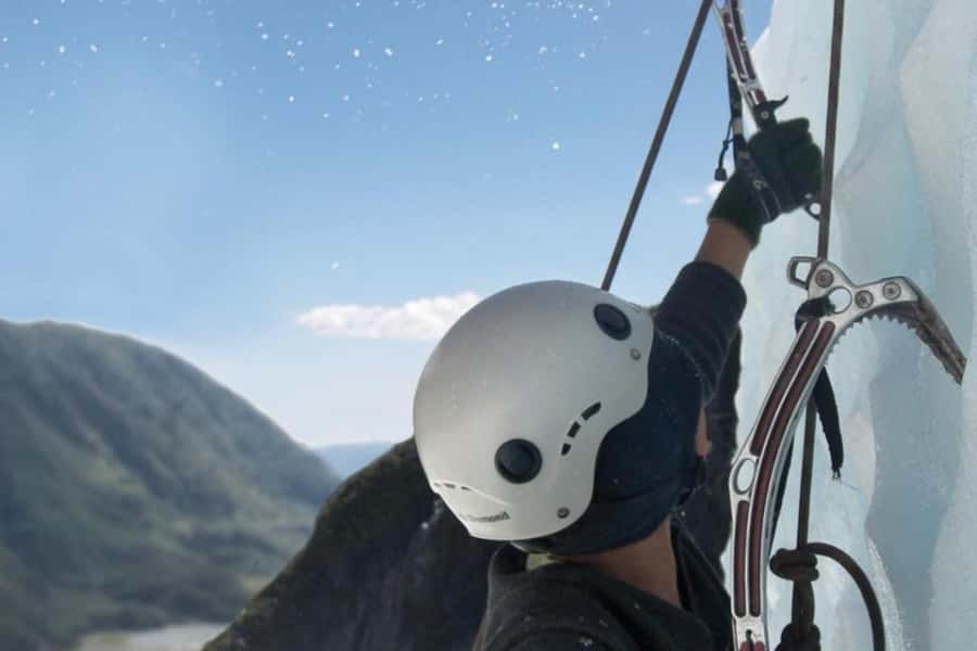 Franz Josef: Glacier Ice Climb experience with Heli Transfer - Landing on the ice and getting your bearings