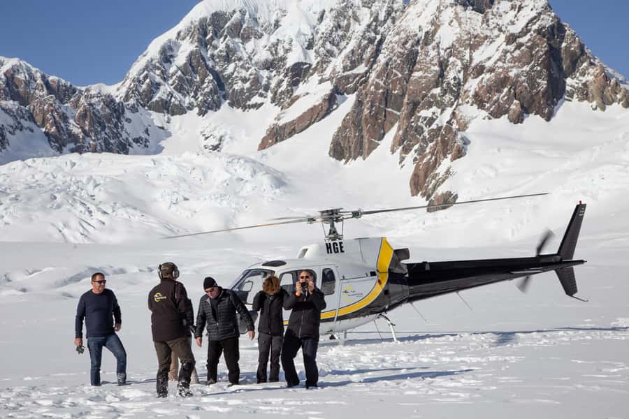Franz Josef: Twin Fox & Franz Josef Glaciers Helicopter Trip - Taking off from Franz Josef for a quick glacier flight