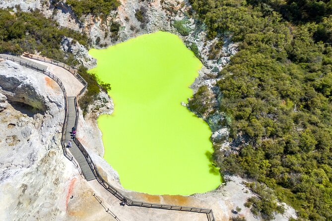 From Auckand: Waiotapu and Polynesian Spa Rotorua Day Tour - Practical tips for making the day better