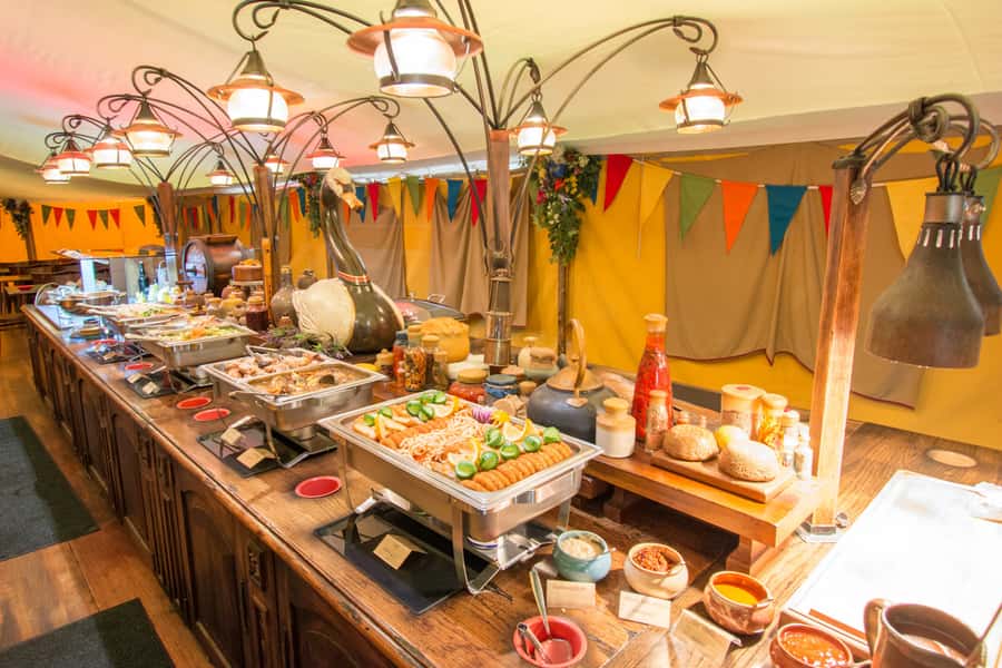 From Auckland: Hobbiton and Waitomo Day Tour with Lunch - Key points to know before booking