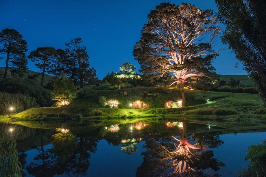 From Auckland: Hobbiton Movie Set - Private Tour - Should you book the Hobbiton private tour?