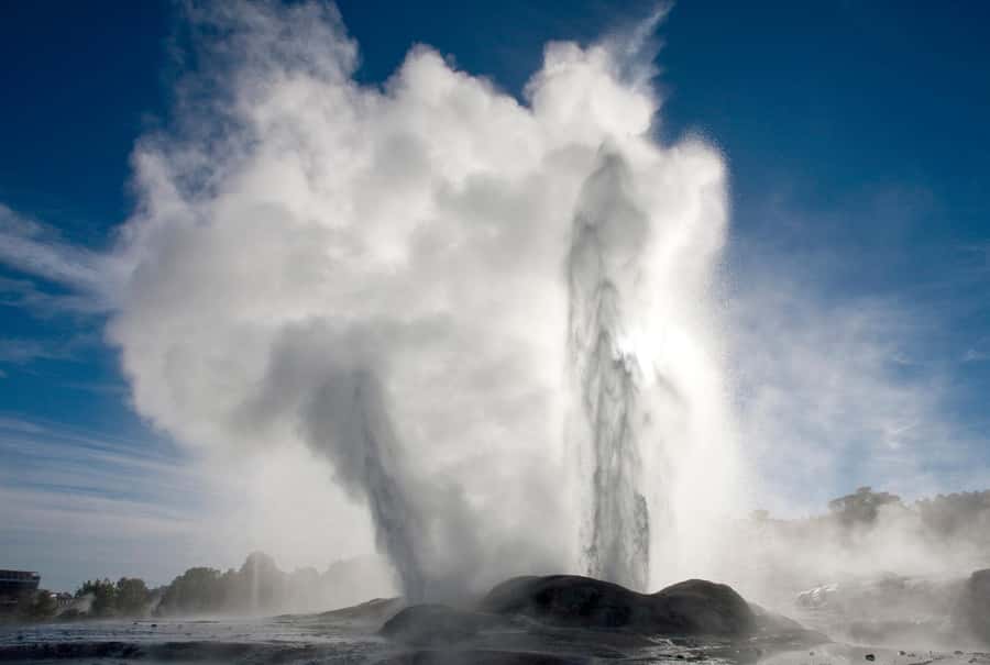 From Auckland: Two-Day Hobbiton, Rotorua, Waitomo Caves Tour - Mitai’s evening of Māori culture