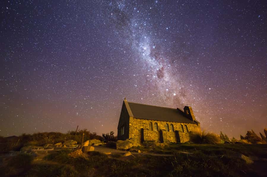 From Christchurch: Queenstown via Tekapo & Mt Cook Day Trip - Lake Pukaki, glaciers, and wide-open views