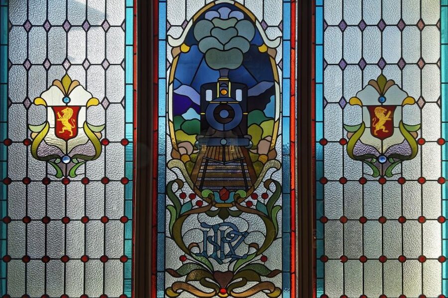 From Port Chalmers: Small Group Castle, Coast & City Tour - From Port Chalmers into Dunedin’s grand old center