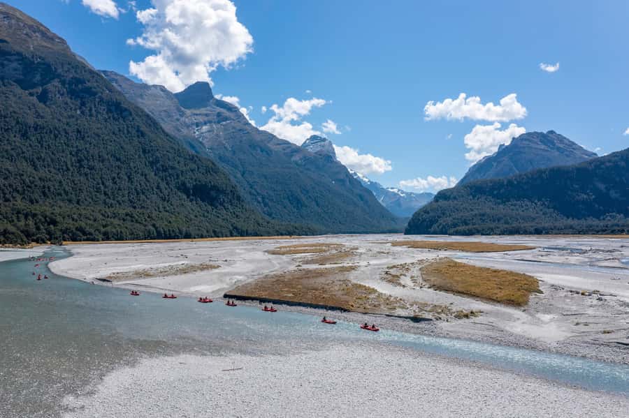 From Queenstown: Dart River Canoe & Jet Boat Day Trip - The scenic drive from Queenstown to Glenorchy