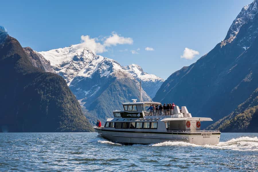 From Queenstown: Milford Sound Cruise and Scenic Drive - How the 750-minute schedule feels