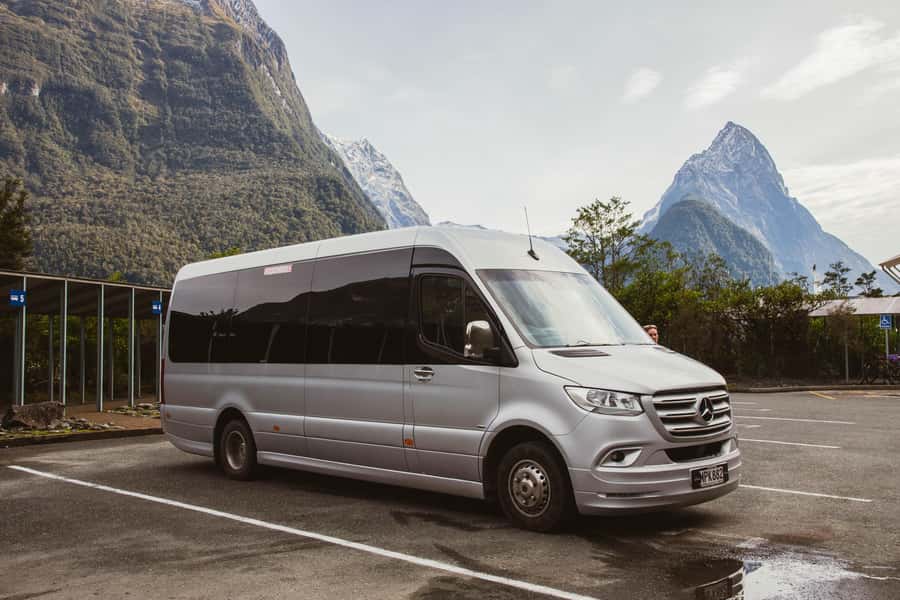 From Queenstown: Milford Sound Day Trip with Cruise & Flight - Practical preparation for a nine-hour day