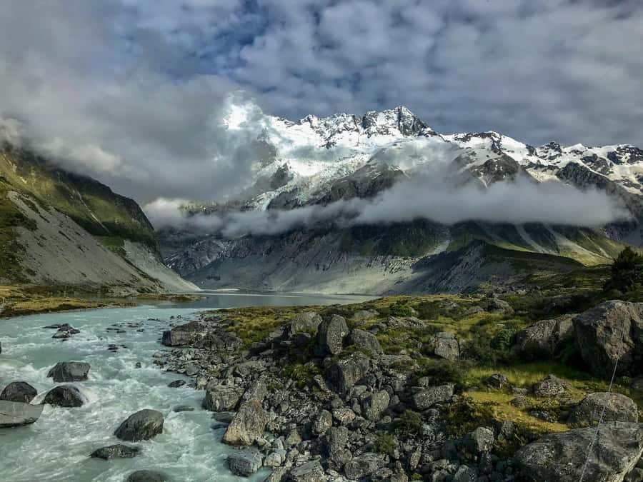 From Queenstown: Mount Cook Scenic Day Tour - From Queenstown through Kawarau Gorge and Lake Dunstan