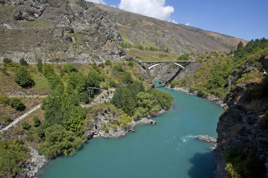 From Queenstown: 'Valley of the Vines' Wine and Bike Tour - From Queenstown to Arrowtown by shuttle