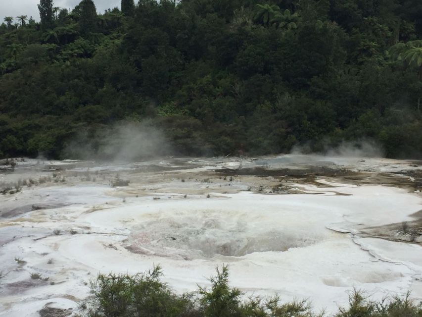 From Rotorua: Taupo Day Trip with Orakei Korako or Waiotapu - Leaving Rotorua for Taupo country