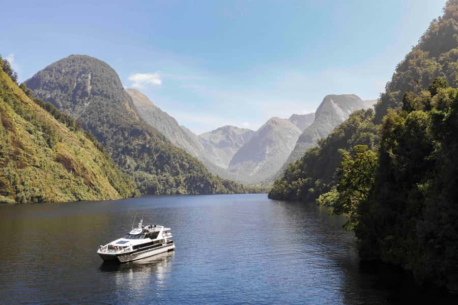 From Te Anau: Doubtful Sound Coach & Cruise - Leaving Te Anau for Lake Manapouri