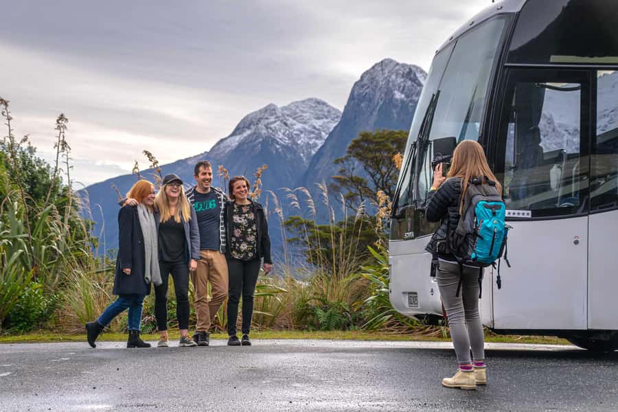 From Te Anau: Milford Sound Coach Tour and Cruise - The Te Anau start keeps the day manageable