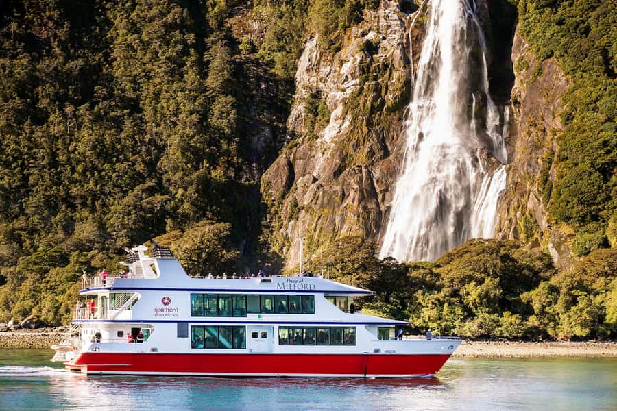 From Te Anau: Milford Sound Cruise & Scenic Coach Tour - Christie Falls and the Upper Hollyford Valley