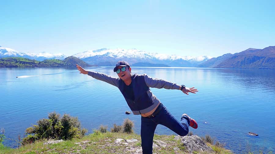 From Wanaka: Ruby Island 1-Hour Cruise and Photo Walk - Crossing Lake Wanaka to Ruby Island