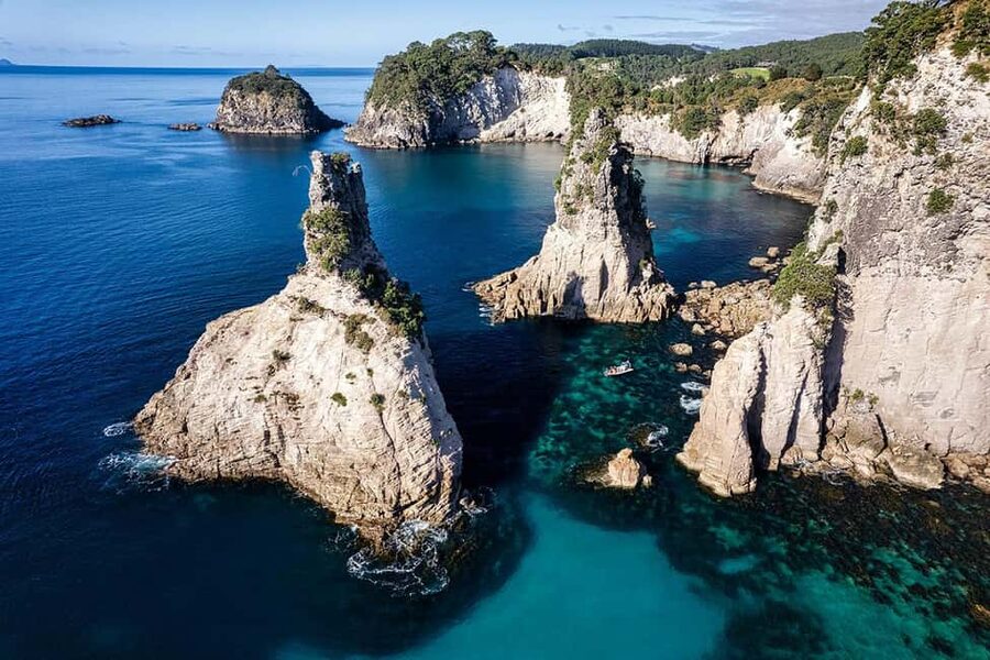 From Whitianga: Cathedral Cove Cruise with Snorkeling - How much value do you get for $82?