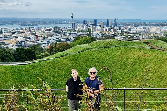 Full-Day Auckland Discovery - Cornwall Park and One Tree Hill bring nature into the city