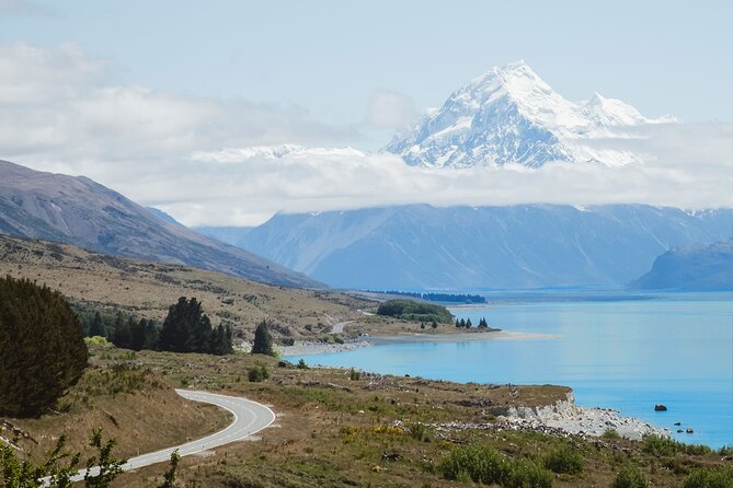 Full-Day Guided Sightseeing Tour of Mount Cook from Queenstown - Lake Pukaki: the great mountain reveal