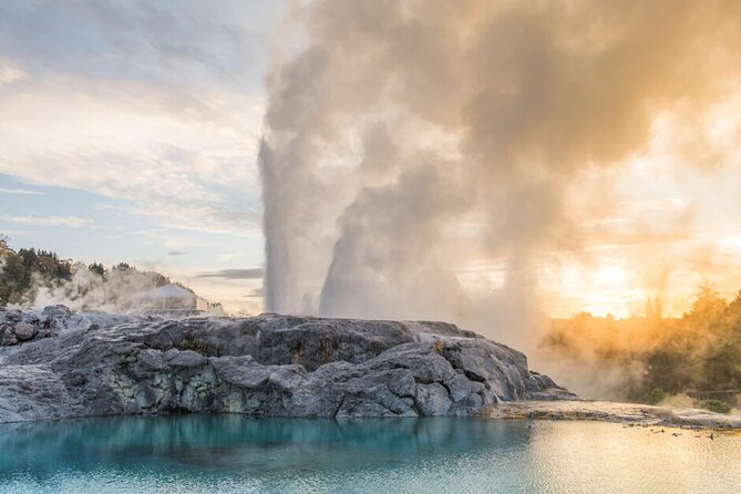 FULL DAY ROTORUA TOUR - Fully Customisable 13 hours Unlimited KMS - Taupo, Huka Falls, and the southern route