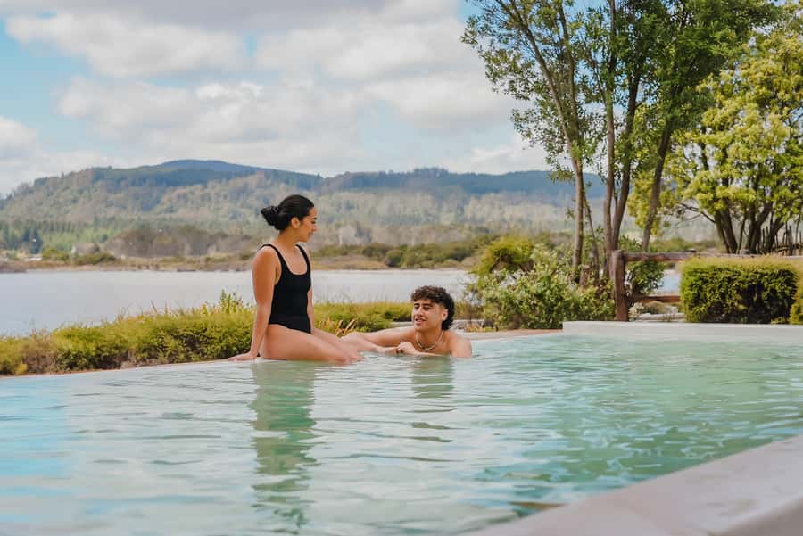 Geothermal Mineral Baths Experience: Pavilion Pools for 12+ - Health, heat, and practical limits