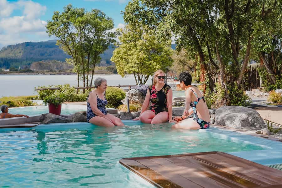 Geothermal Mineral Baths Experience: Pavilion Pools for 12+ - Why the acidic and alkaline labels matter