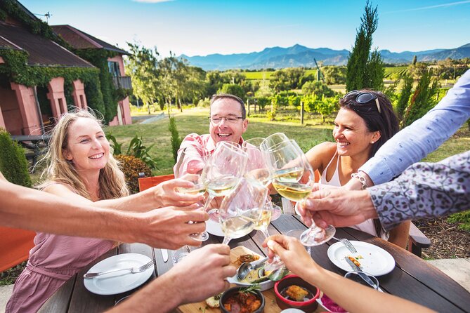 Gourmet Gold Wine Tour: Indulge in Cloudy Bay's finest wines - Cloudy Bay sets the tone