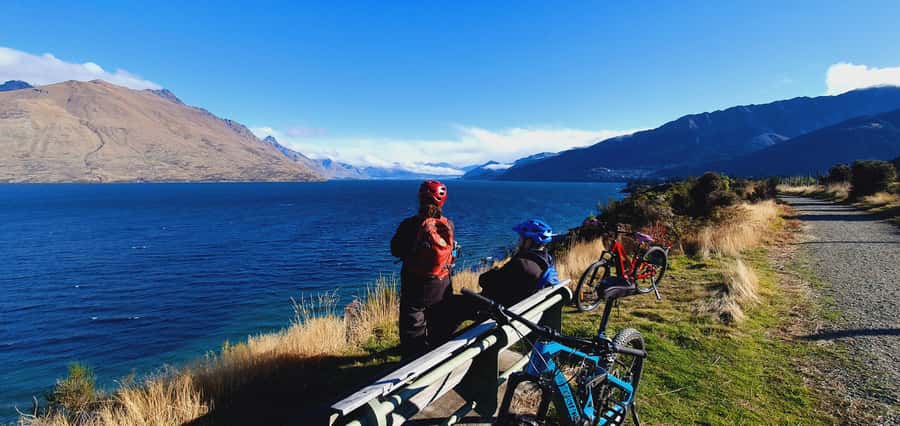 Guided Scenic E-bike Tour - Ride to the Lake - Who will enjoy it most