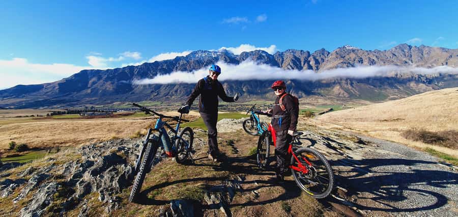 Guided Scenic E-bike Tour - Ride to the Lake - Meeting the guide and choosing your level of assistance