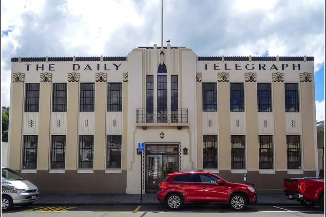 Hawkes Bay - Scenic, luncheon, wine Tour - Guides, group size, and the value of the price