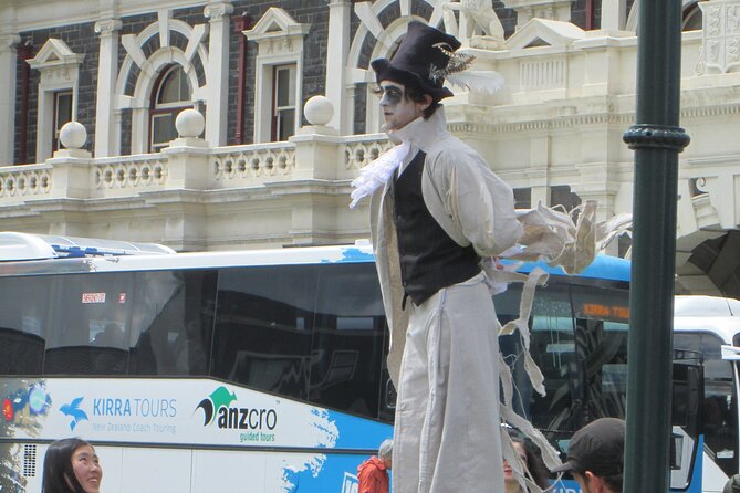 Heritage Highlights Walk - Dunedin Railway Station: an ornate finish
